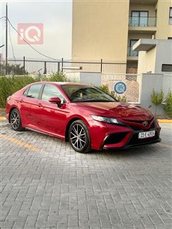 تۆیۆتا کامری